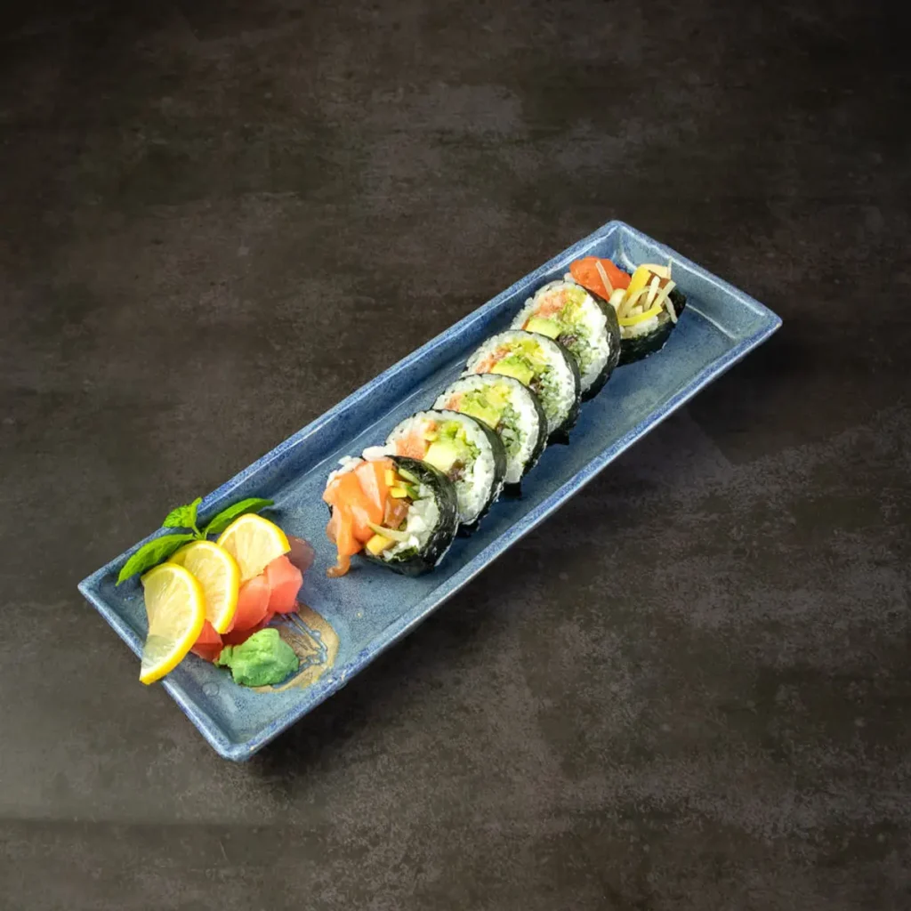 Futomaki Sake 6 szt. — Sushi w Sushi Show & Ramen Star, Kraków