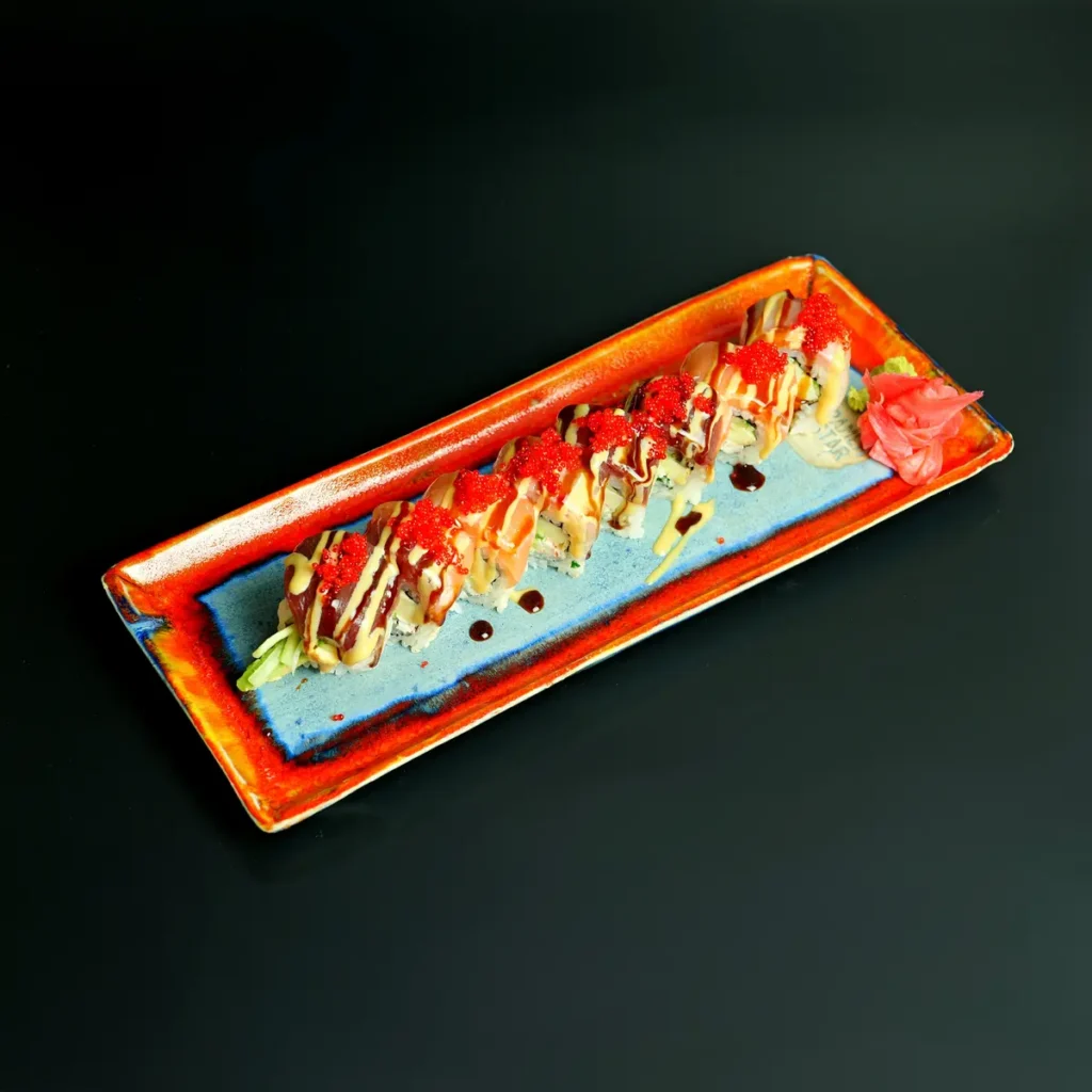 Uramaki Rainbow Roll 8 szt. — Sushi w Sushi Show & Ramen Star, Kraków